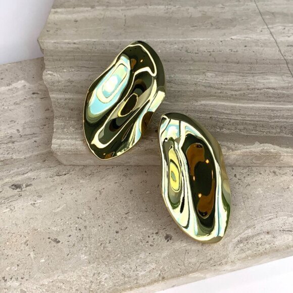 New ~ Anthropologie Shashi Barcelona Stud Gold Earrings - Picture 9 of 12